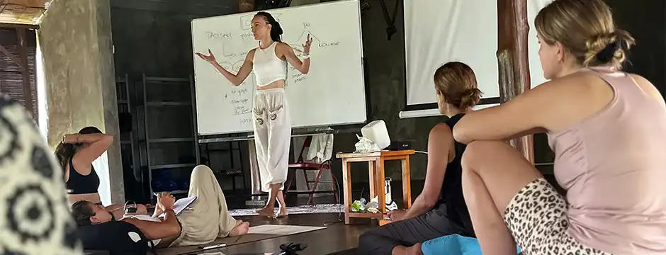 Best-Yoga-Teacher-Training-Programs